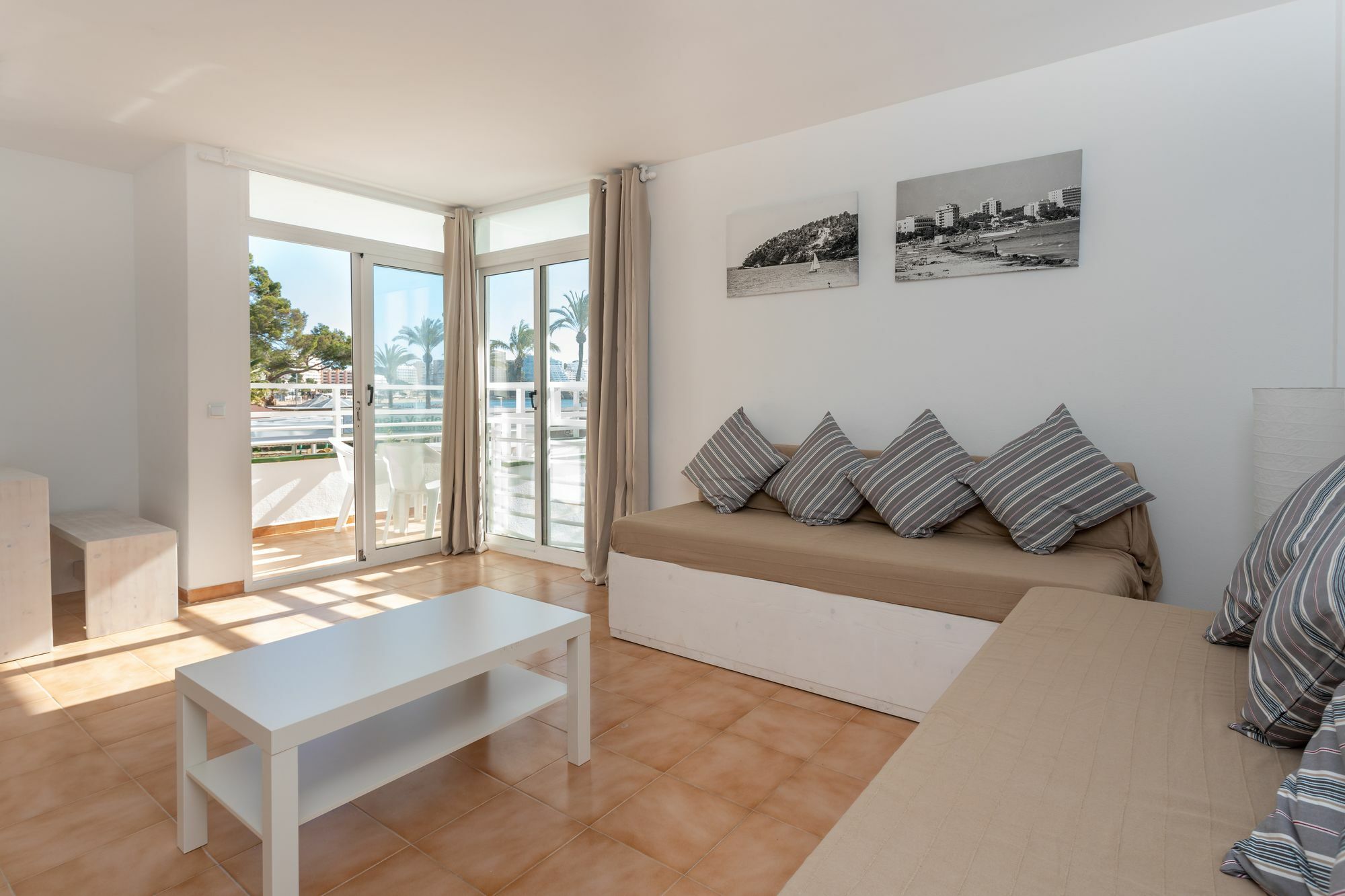 Neighbours Apartments Magaluf  Buitenkant foto