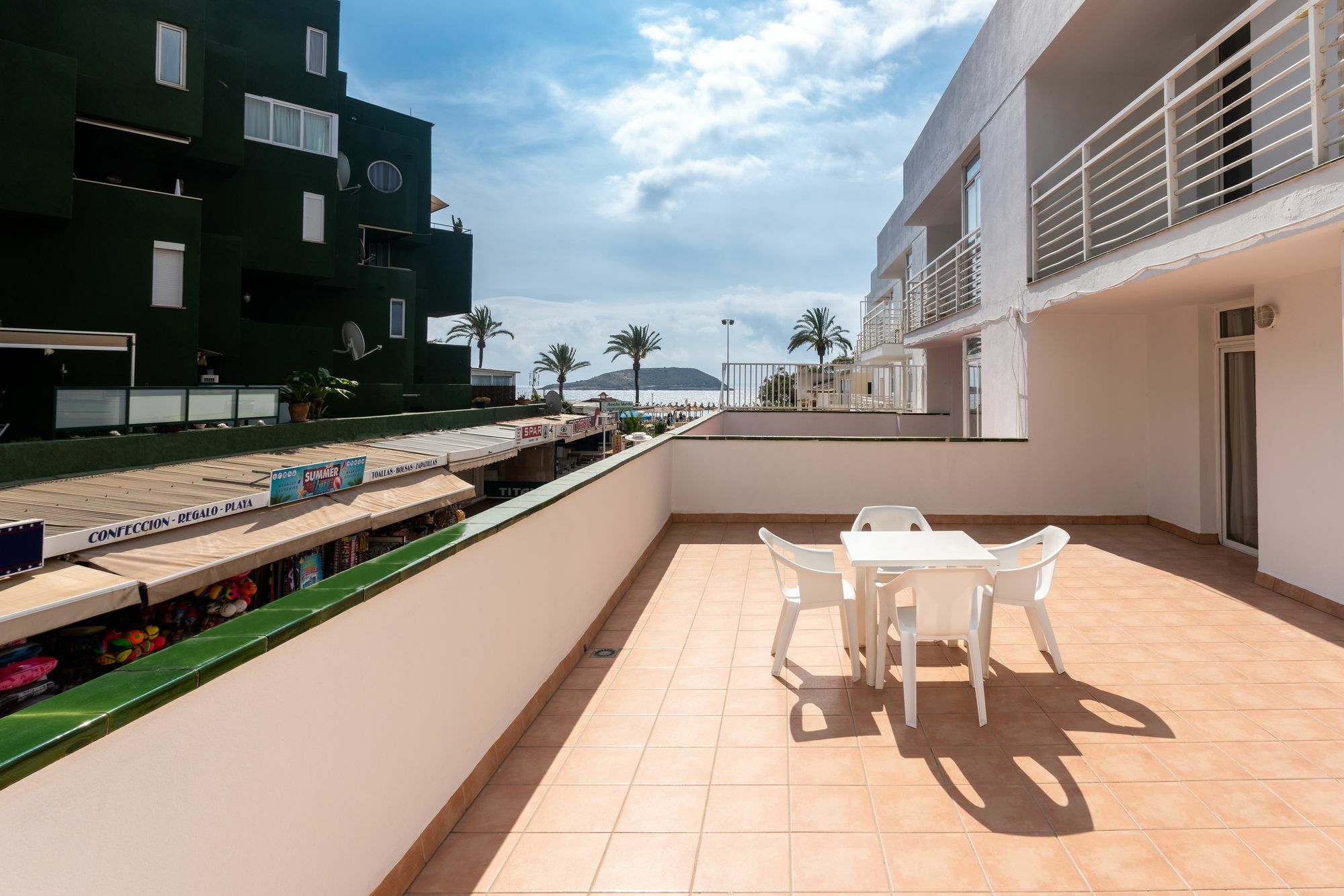 Neighbours Apartments Magaluf  Buitenkant foto